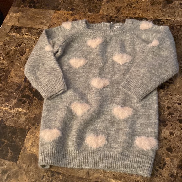 3 for $15 Toddler sweaters with hearts, size 2T - Picture 2 of 3